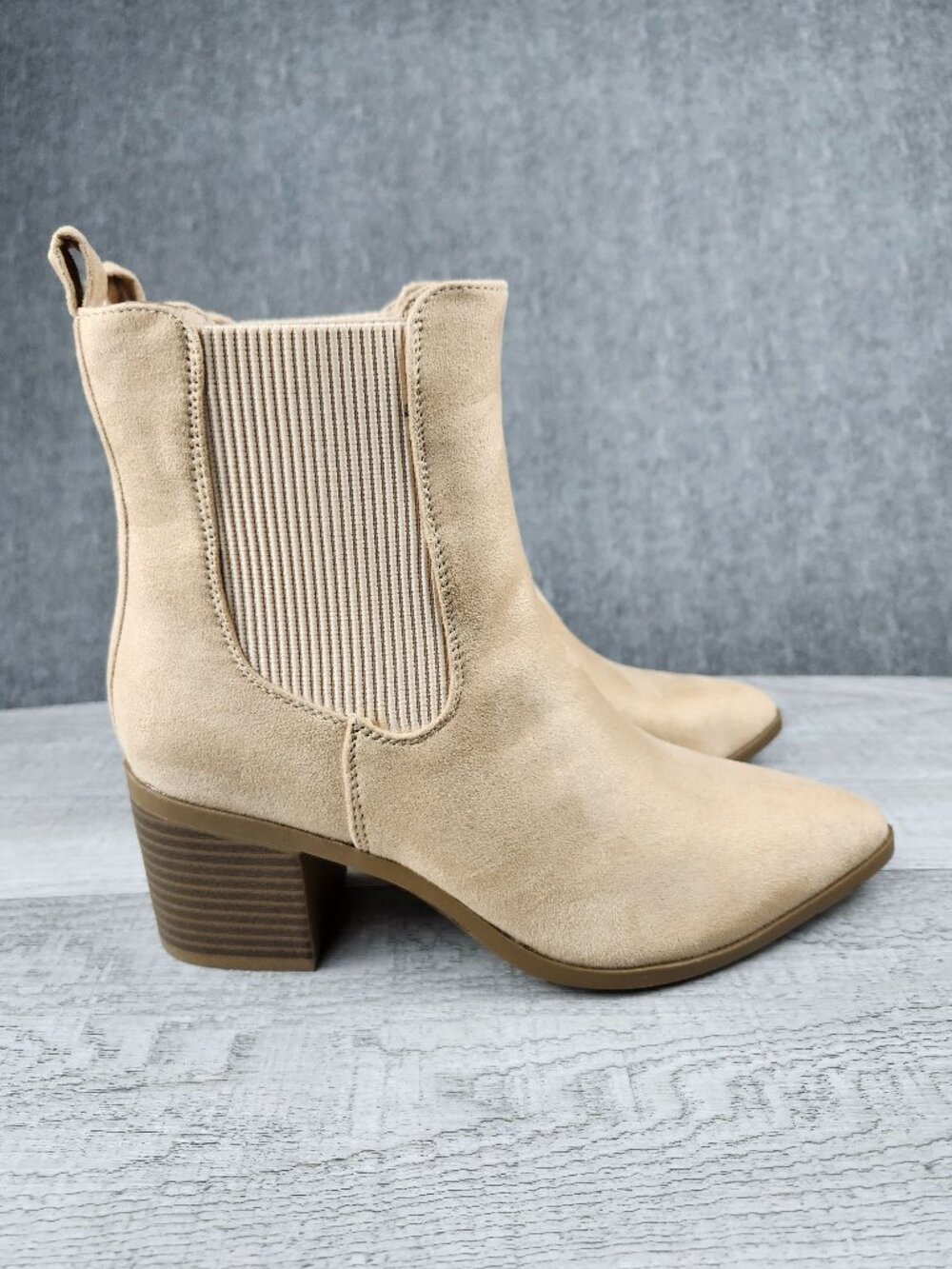 J. Adams Andi Women Size 7.5 Chelsea Boot Nude Suede ***Tried On***
